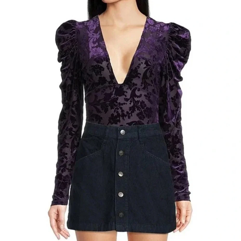 Magic Hour Velvet Deep V-Neck Puffed Sleeve Bodysuit - NWT - Picture 2 of 3